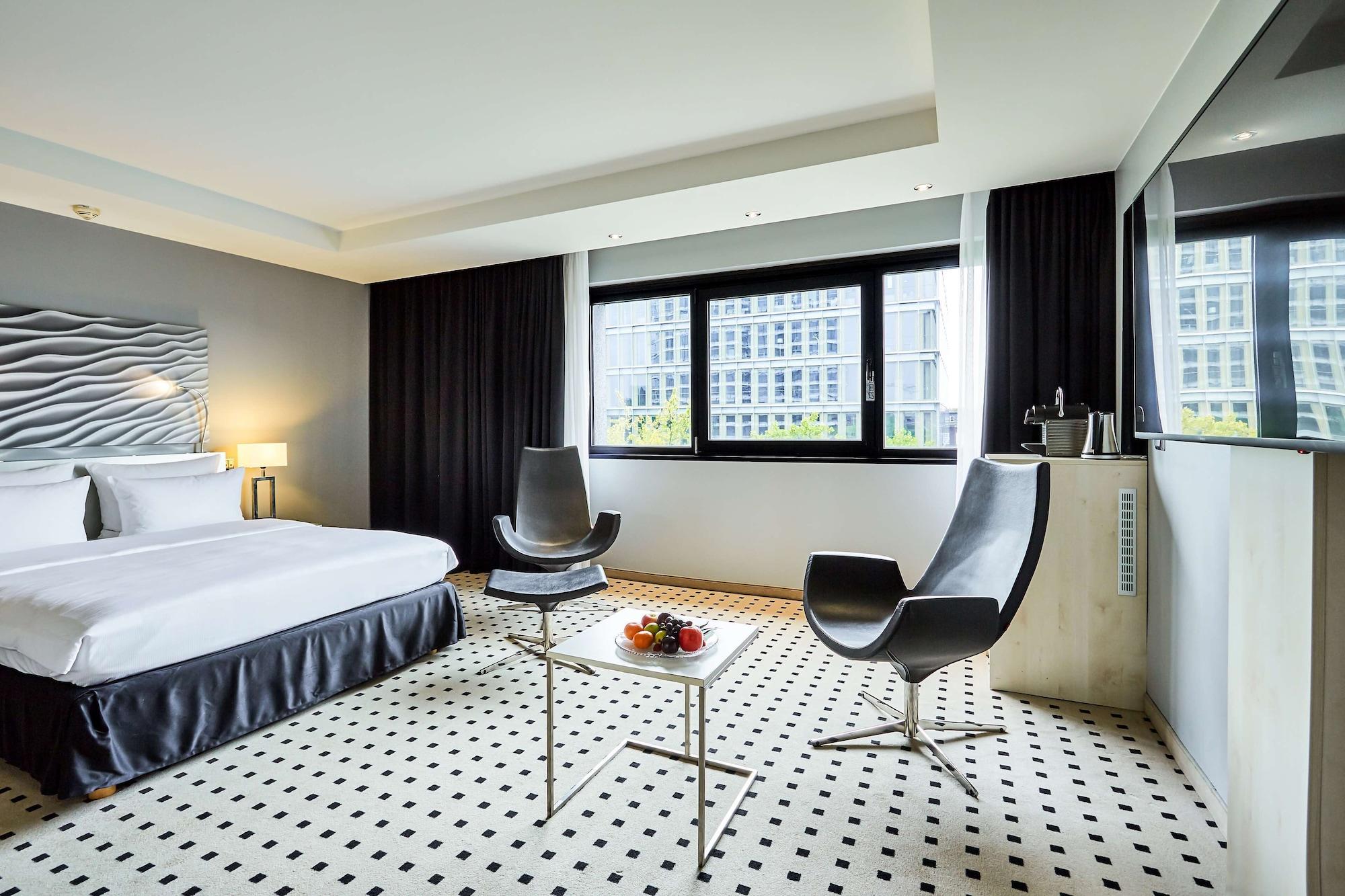Radisson Blu Conference Hotel, Duesseldorf Eksteriør bilde
