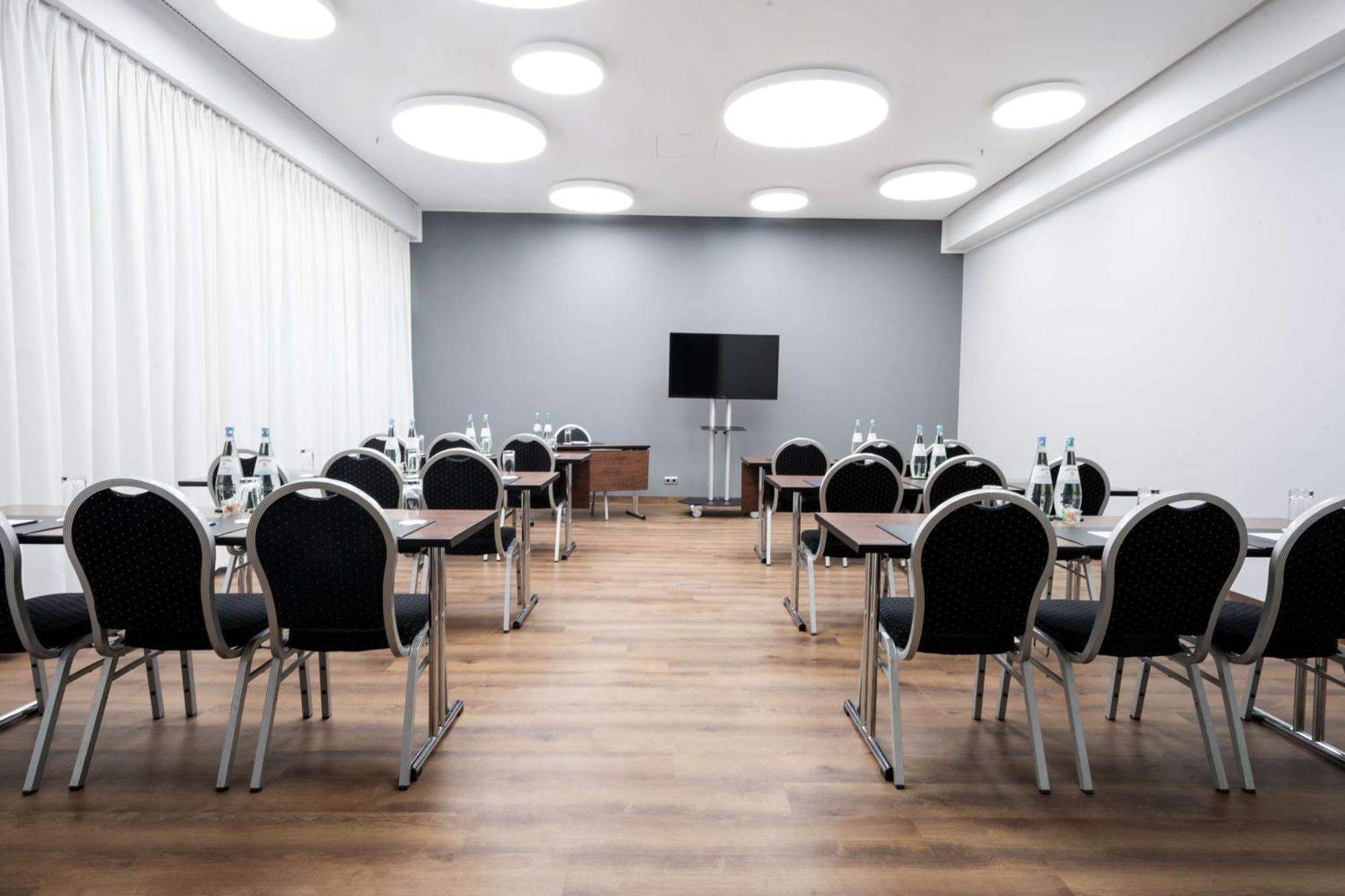 Radisson Blu Conference Hotel, Duesseldorf Eksteriør bilde
