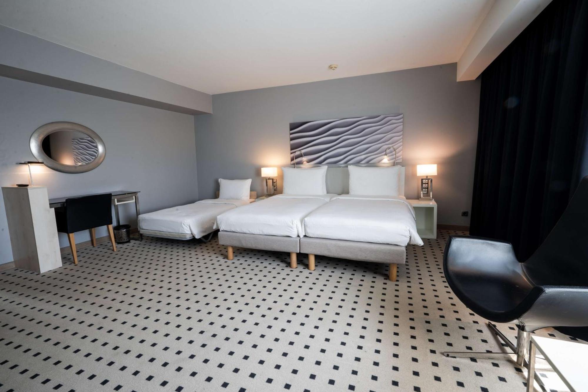 Radisson Blu Conference Hotel, Duesseldorf Eksteriør bilde