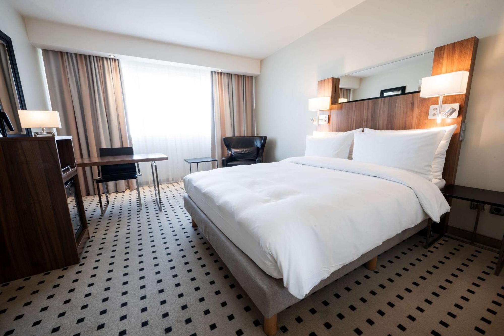 Radisson Blu Conference Hotel, Duesseldorf Eksteriør bilde