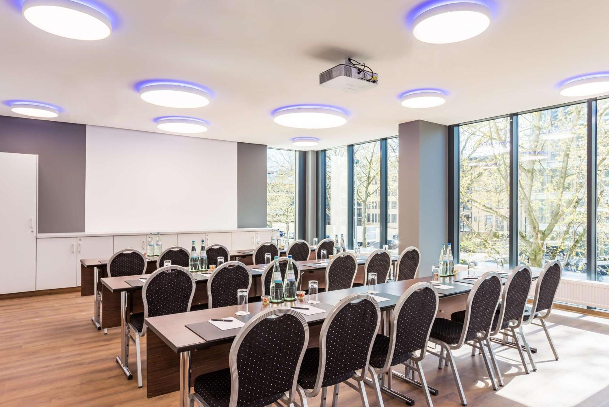 Radisson Blu Conference Hotel, Duesseldorf Eksteriør bilde