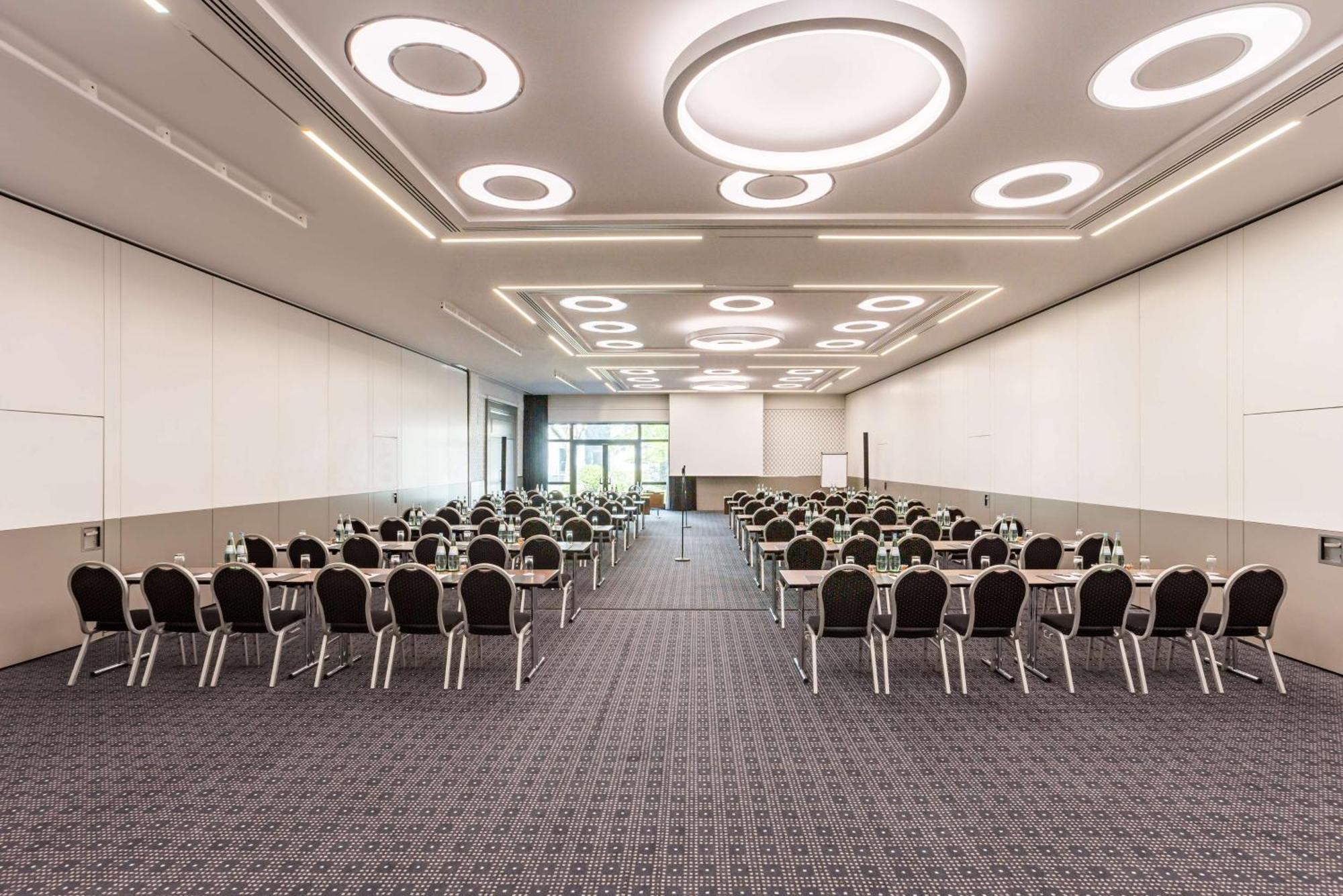 Radisson Blu Conference Hotel, Duesseldorf Eksteriør bilde